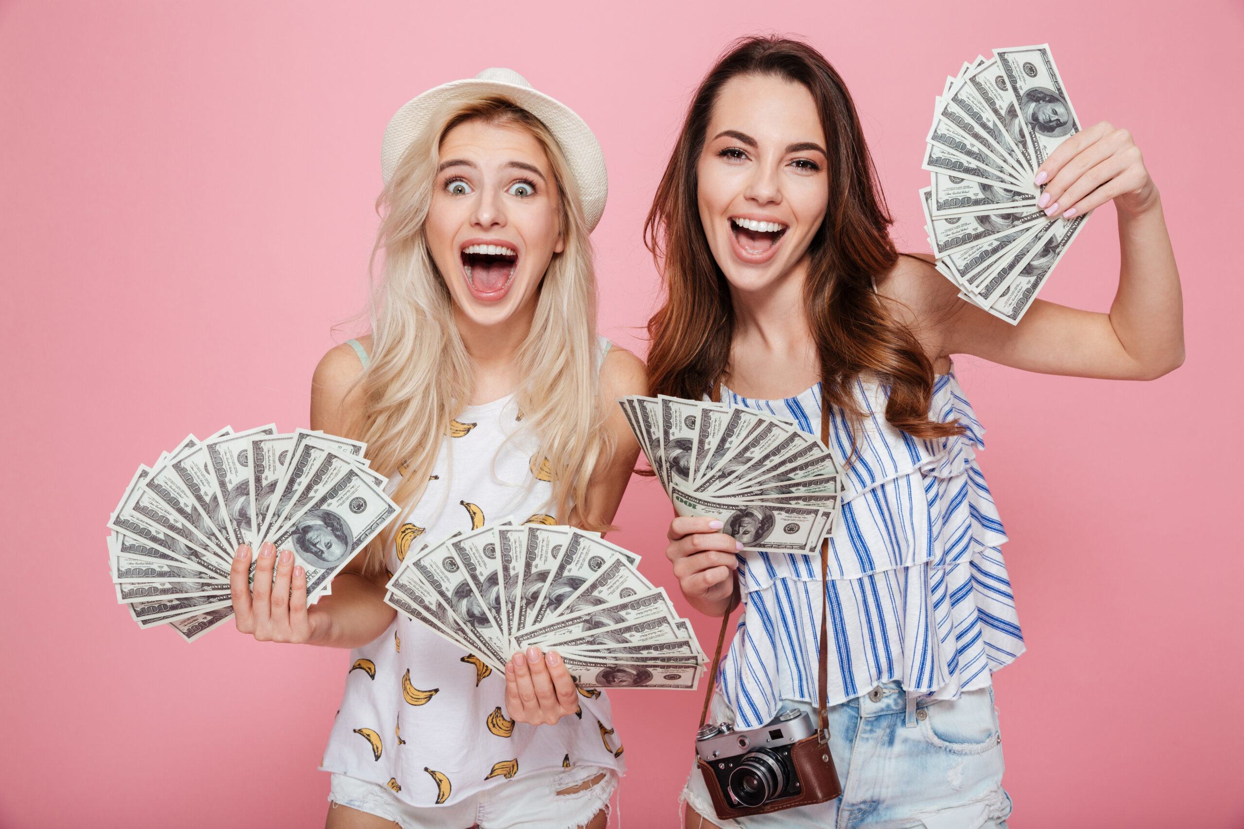 Cât poți câștiga și cum îți protejezi identitatea: adevărul despre videochat